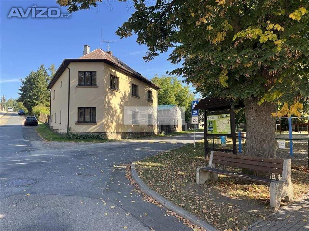 Prodej rodinného domu 390 m2, Velké Popovice
