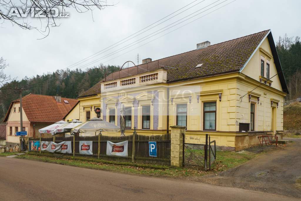 Prodej víceúčelového objektu s restaurací a bytovými jednotkami, Zvíkovec