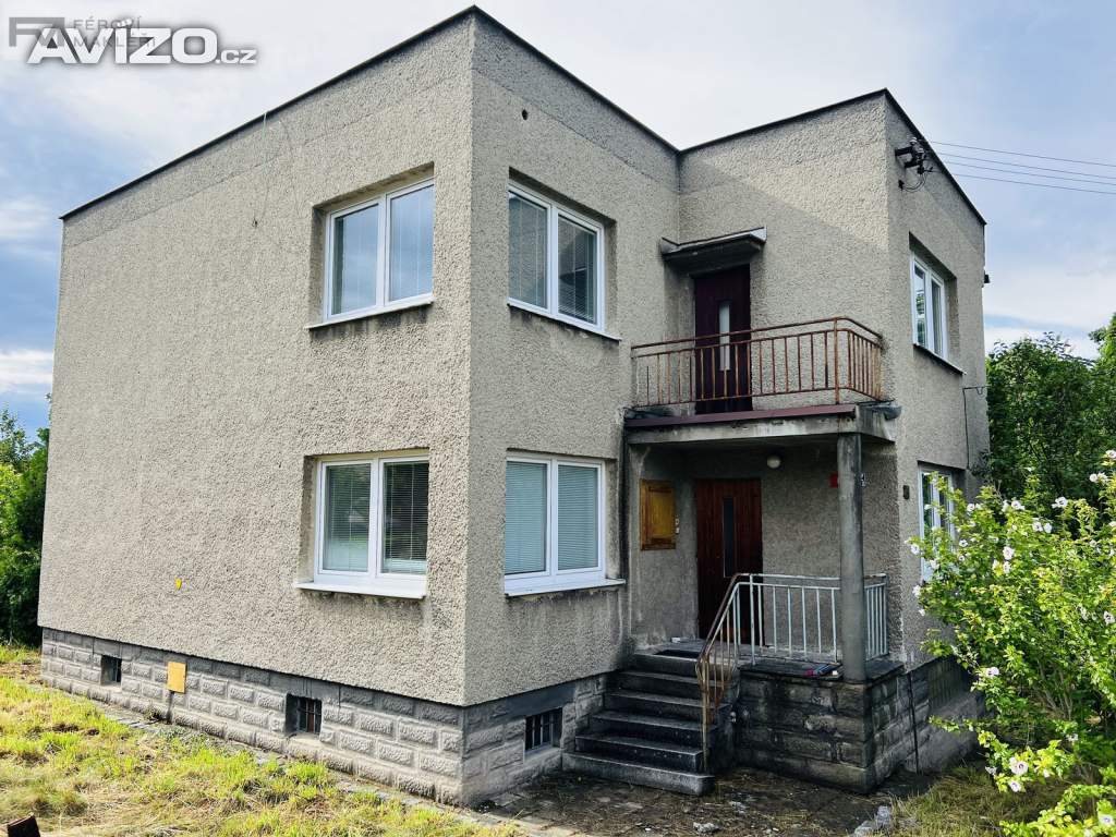 Prodej rodinného domu s garáží a s pozemkem o velikosti 813m 2