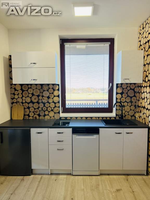 Foto inzerátu Pronájem zařízeného bytu 1+kk s terasou a parkovacím stáním – Čeladná