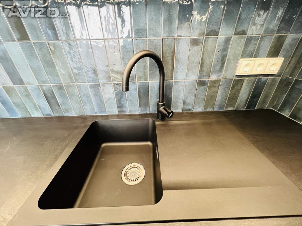 Foto inzerátu Byt 2+kk s lodžií Aleše Hrdličky