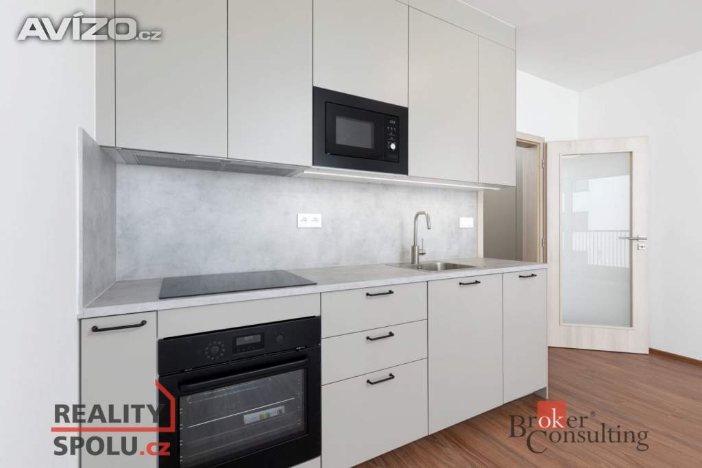 Pronájem byty 1+kk, 34 m2 - Opava - Předměstí