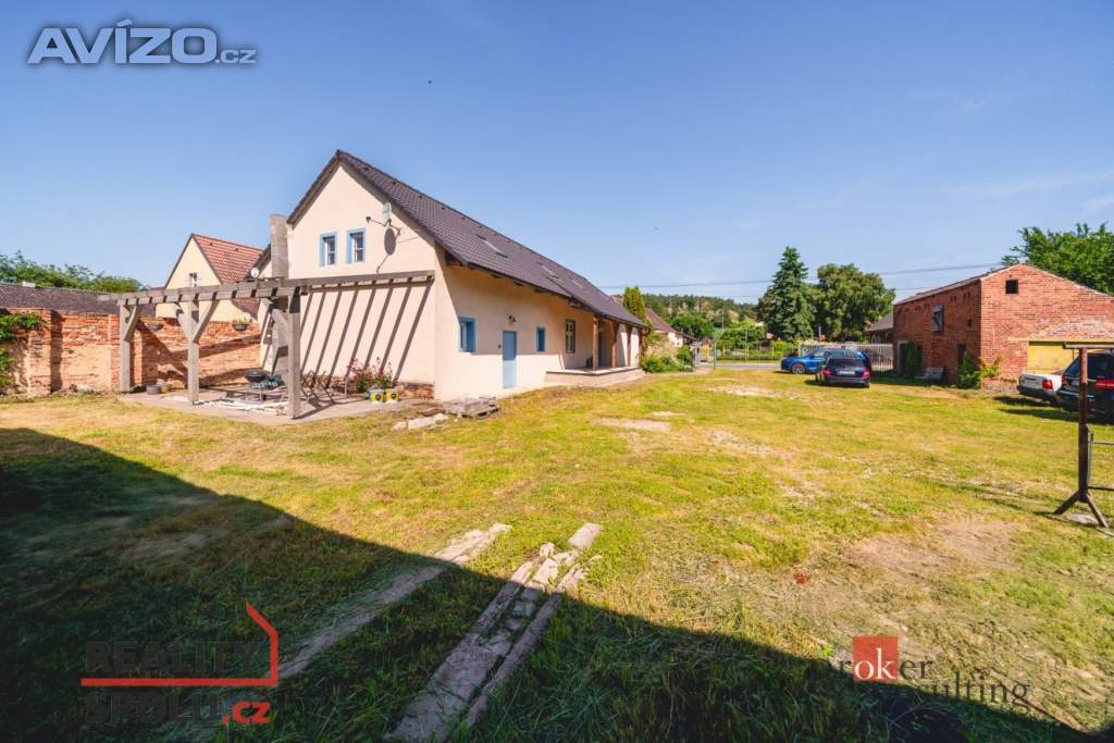 Foto inzerátu Prodej rodinné domy, 235 m2 - Litohlavy