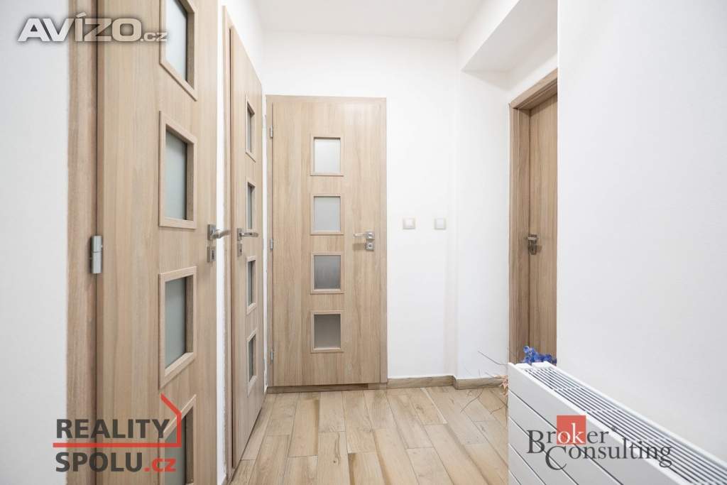 Foto inzerátu Prodej rodinné domy, 105 m2 - Praha - Kyje