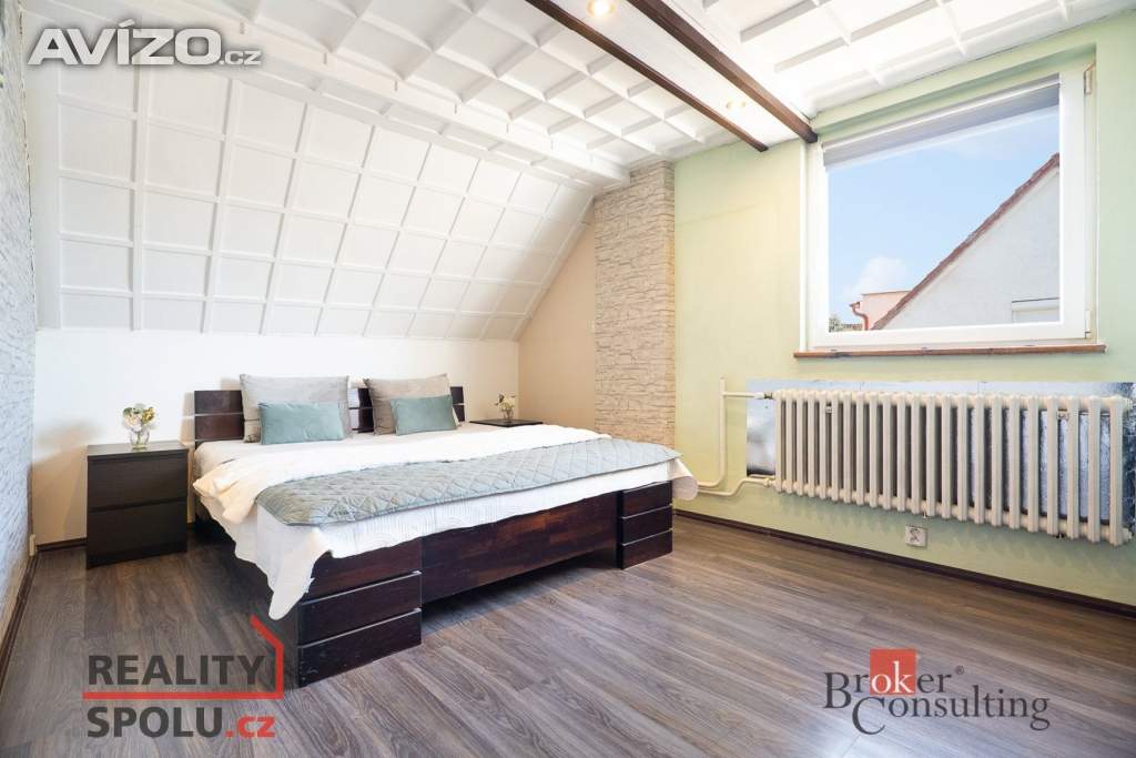 Foto inzerátu Prodej rodinné domy, 105 m2 - Praha - Kyje