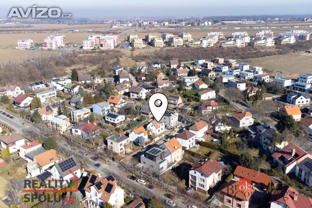 Foto inzerátu Prodej rodinné domy, 105 m2 - Praha - Kyje