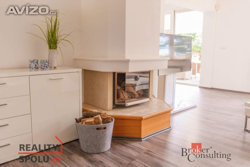 Foto inzerátu Pronájem rodinného domu 368 m2, Krupka