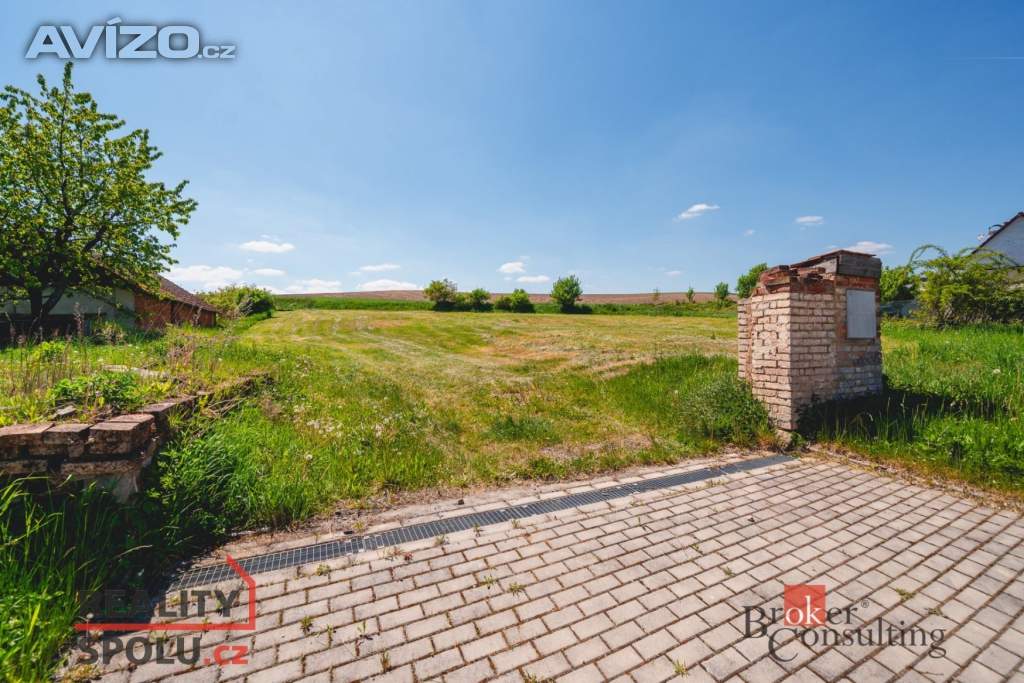 Foto inzerátu Prodej stavebního pozemku 2 037 m², Osek