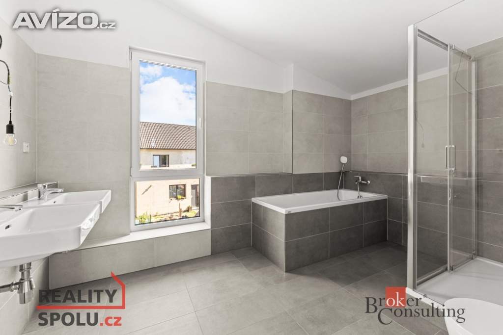 Foto inzerátu Prodej rodinného domu 153 m², Chýně