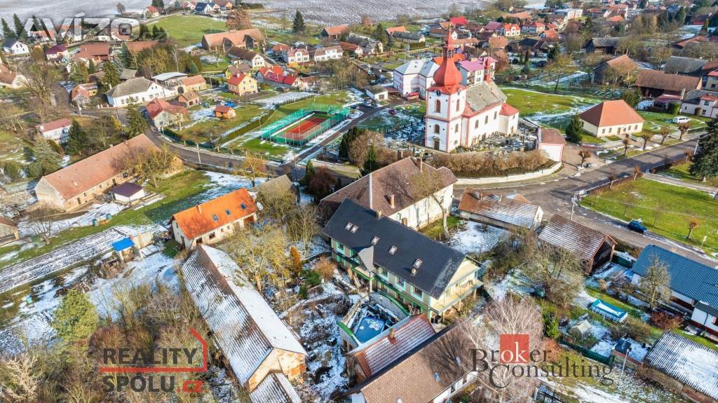 Foto inzerátu Prodej rodinné domy, 300 m² - Nemyčeves