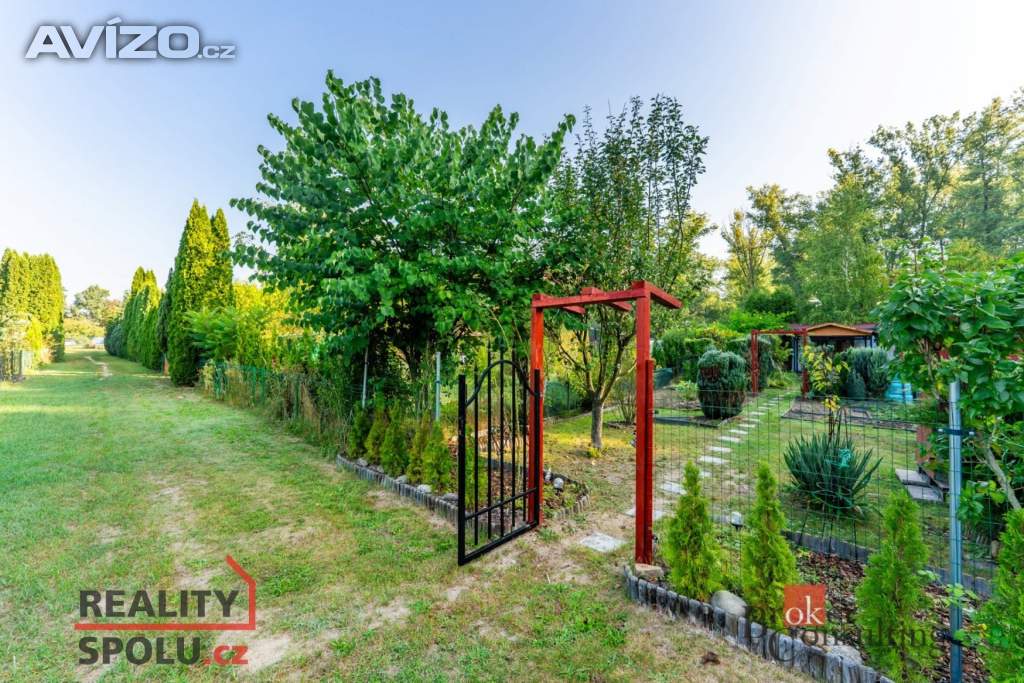 Foto inzerátu Prodej zahrady 185 m², Rybitví