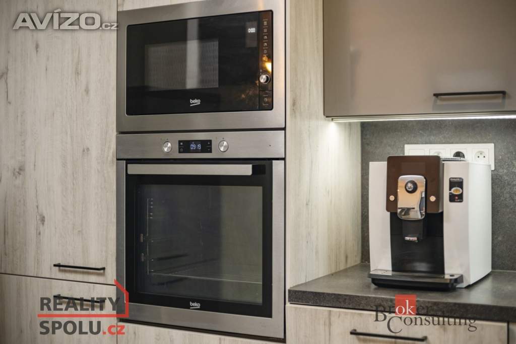 Foto inzerátu Prodej rodinného domu 178 m², Podolí