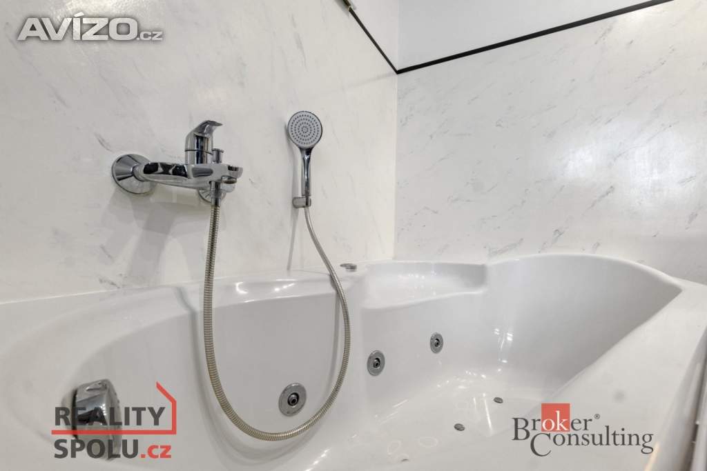 Foto inzerátu Prodej rodinného domu 178 m², Podolí