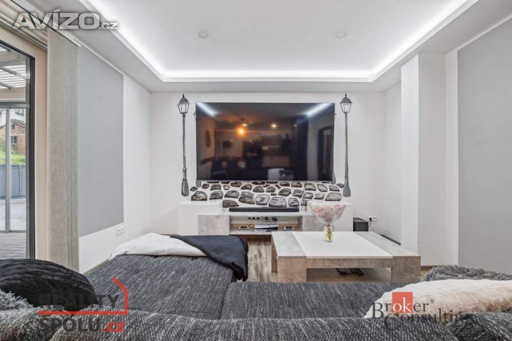 Foto inzerátu Prodej rodinného domu 178 m², Podolí