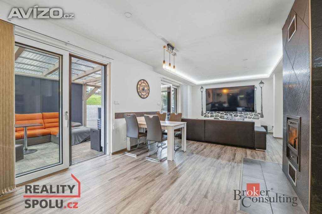 Foto inzerátu Prodej rodinného domu 178 m², Podolí