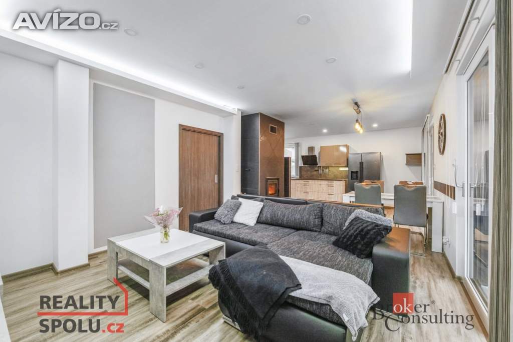 Foto inzerátu Prodej rodinného domu 178 m², Podolí