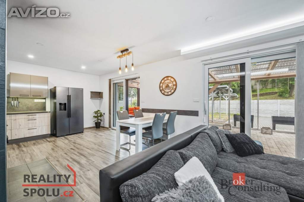 Foto inzerátu Prodej rodinného domu 178 m², Podolí
