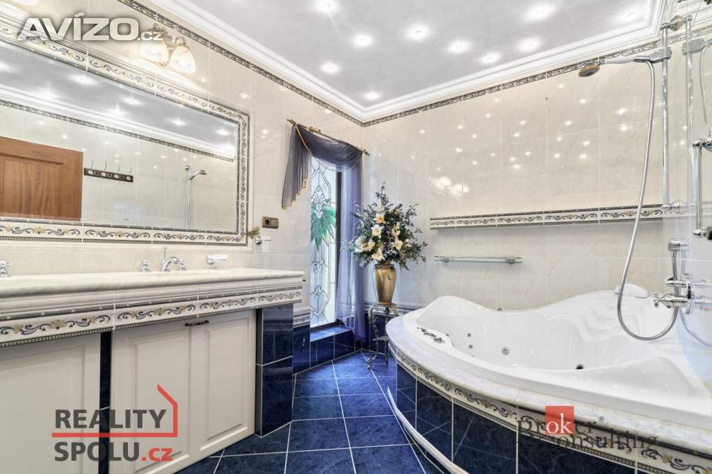 Foto inzerátu Prodej rodinné domy, 388 m² - Karlovy Vary - Tašovice