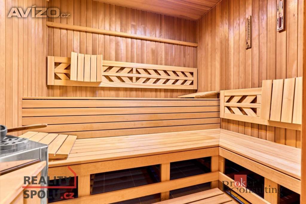 Foto inzerátu Prodej rodinné domy, 388 m² - Karlovy Vary - Tašovice