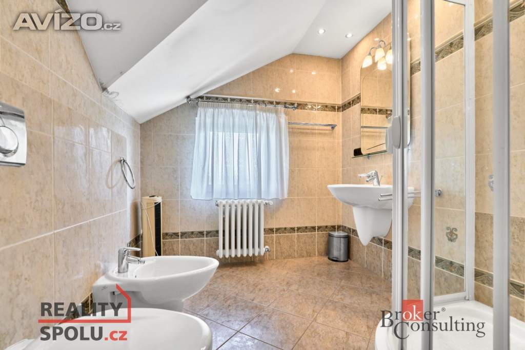 Foto inzerátu Prodej rodinné domy, 388 m² - Karlovy Vary - Tašovice