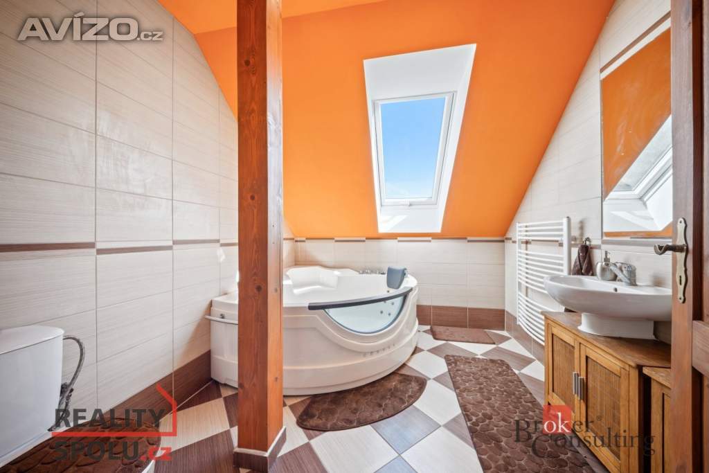 Foto inzerátu Prodej rodinného domu 170 m², Libušín