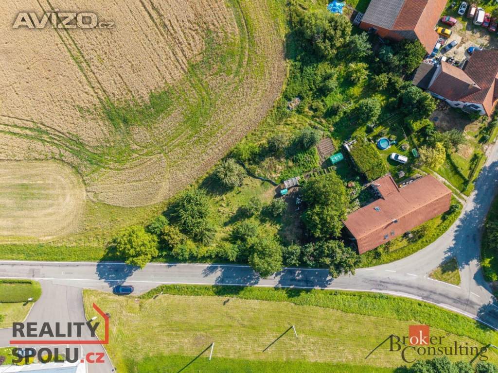 Foto inzerátu Prodej stavebního pozemku 1 048 m², Vysoký Újezd