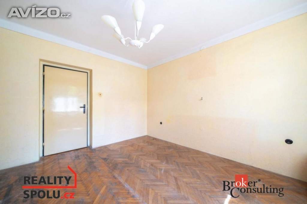 Foto inzerátu Prodej rodinného domu 239 m², Chleny