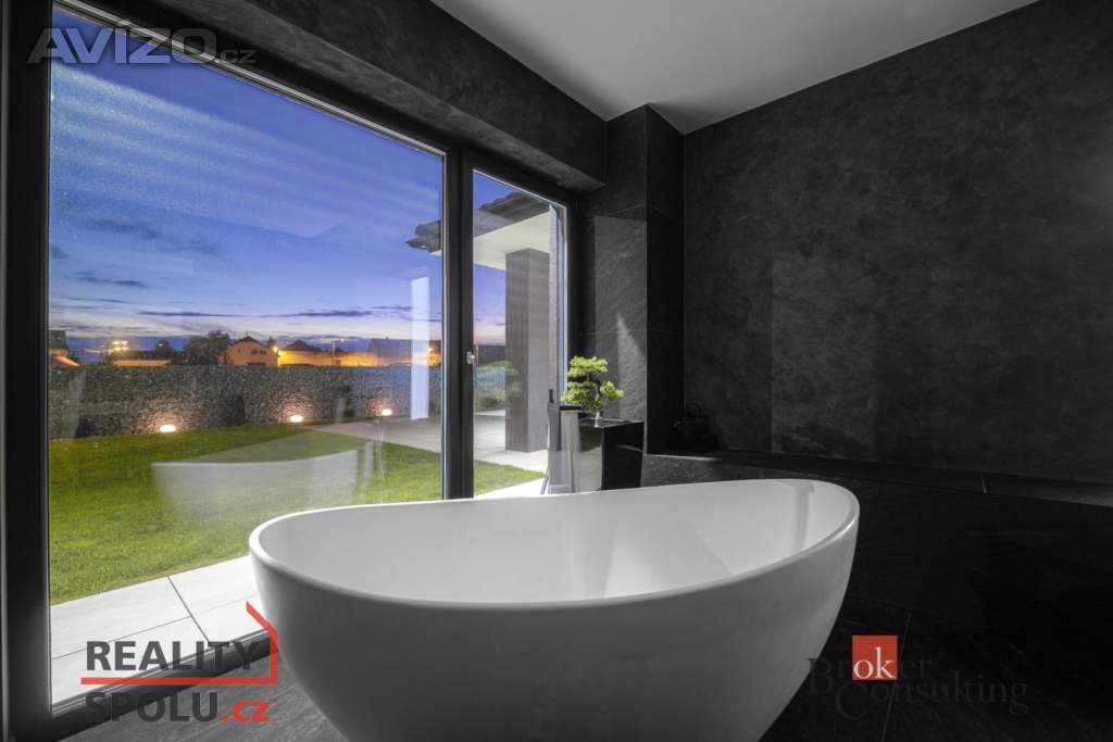 Foto inzerátu Prodej rodinného domu 216 m², Úherce