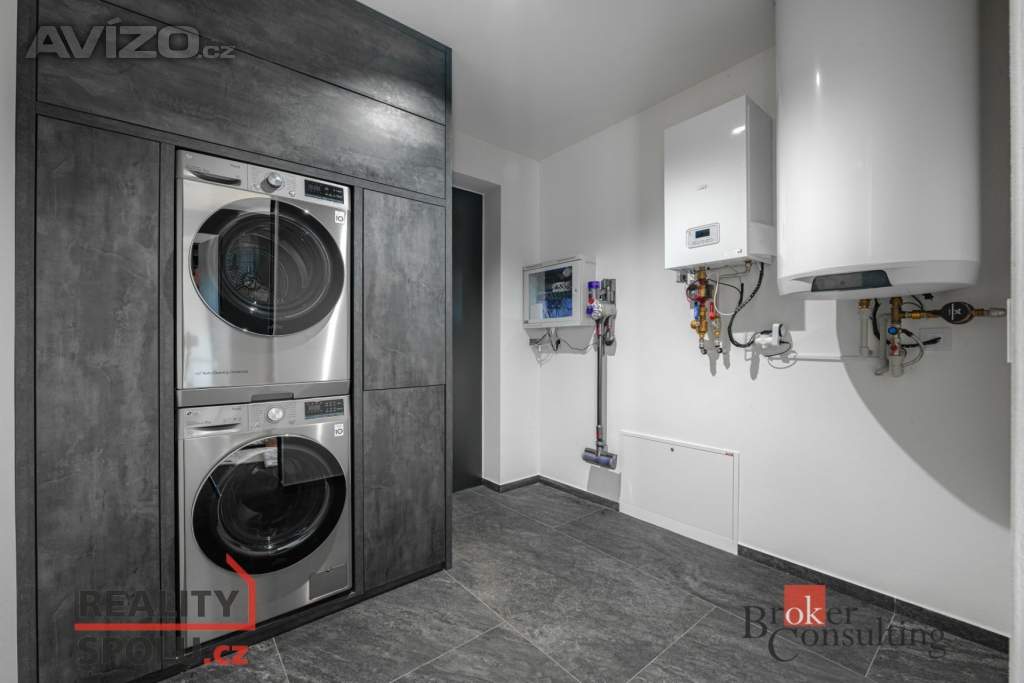 Foto inzerátu Prodej rodinného domu 216 m², Úherce