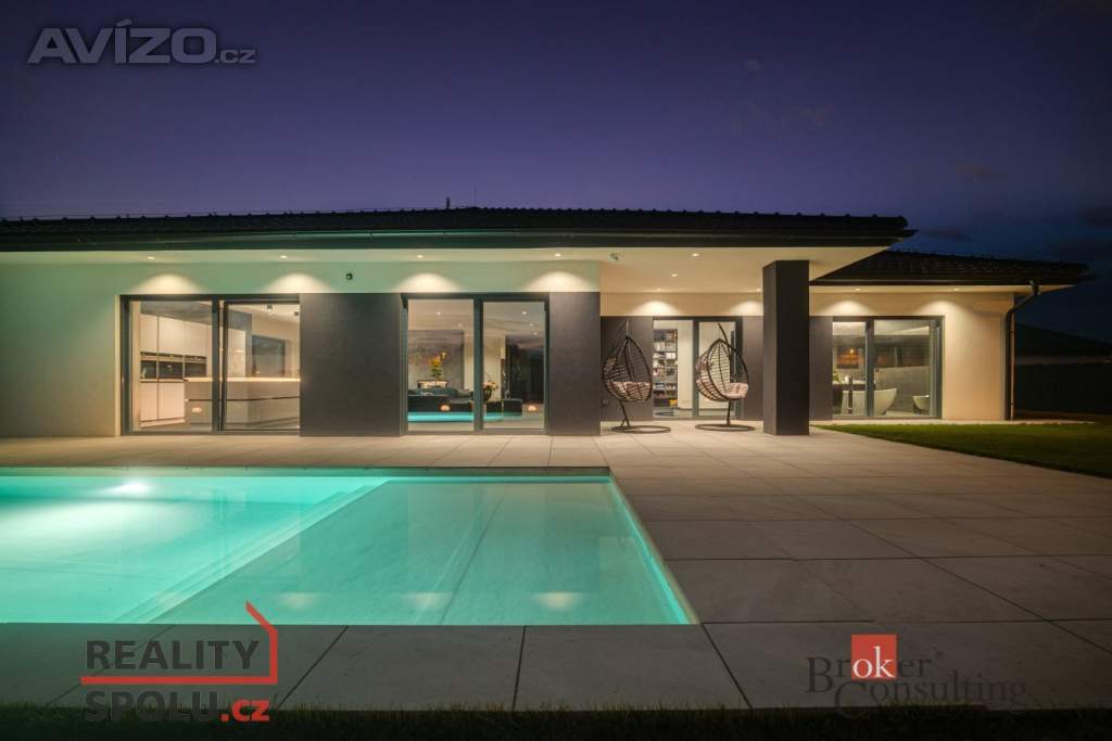 Foto inzerátu Prodej rodinného domu 216 m², Úherce