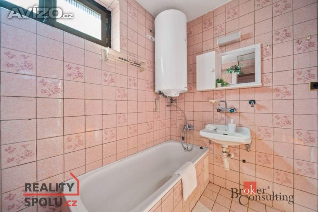 Foto inzerátu Prodej rodinného domu 200 m², Dubenec