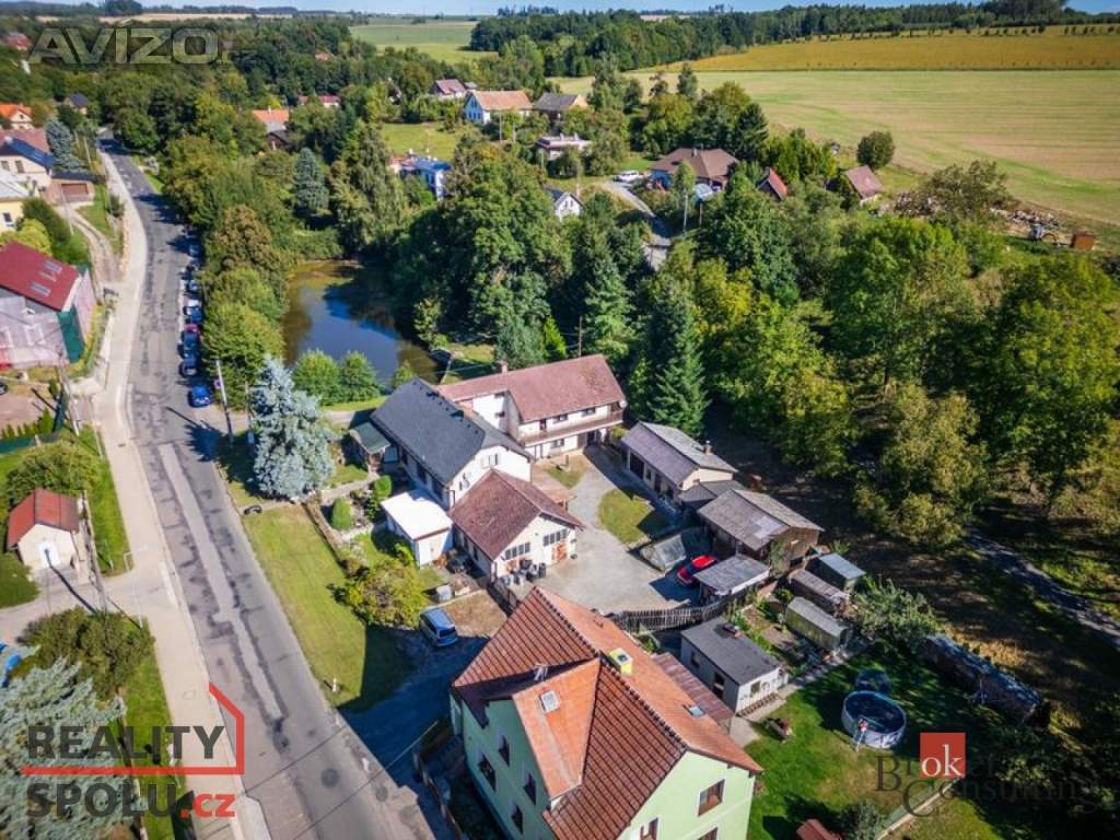 Foto inzerátu Prodej rodinného domu 500 m², Dubenec