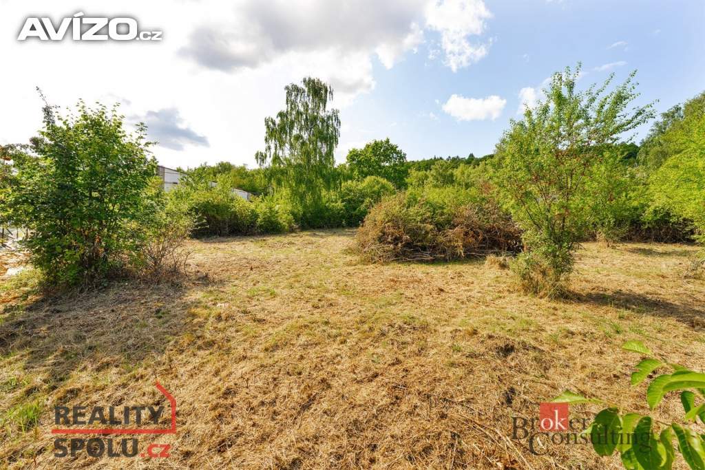 Prodej stavebního pozemku 1 241 m², Mníšek pod Brdy