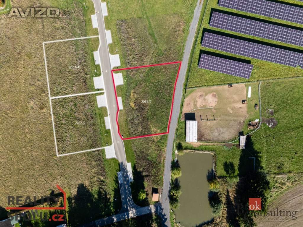 Foto inzerátu Prodej stavebního pozemku 971 m², Soběkury