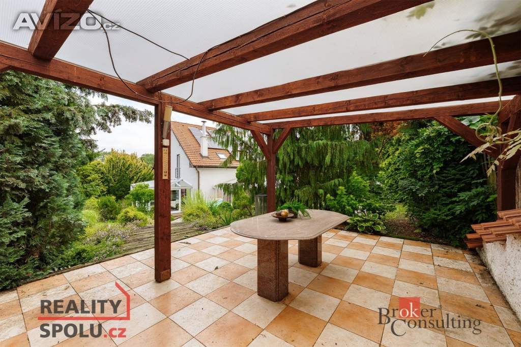 Foto inzerátu Prodej rodinného domu 220 m², Vodochody