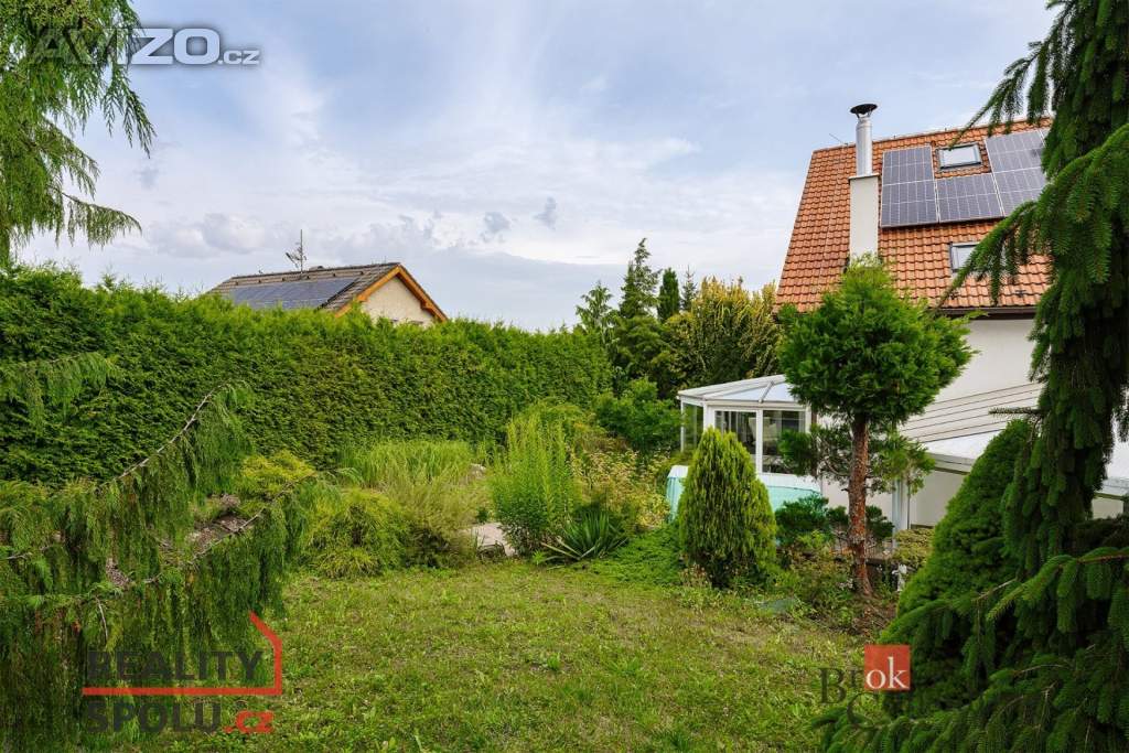 Foto inzerátu Prodej rodinného domu 220 m², Vodochody