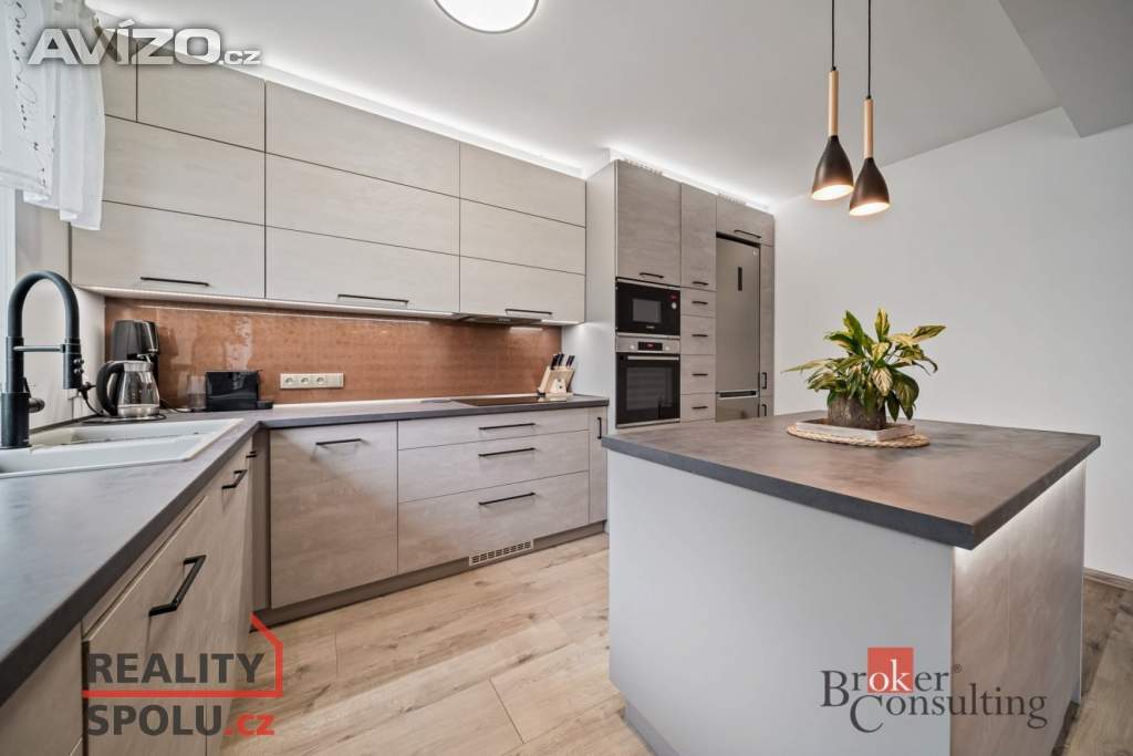 Foto inzerátu Prodej rodinného domu 216 m², Trutnov