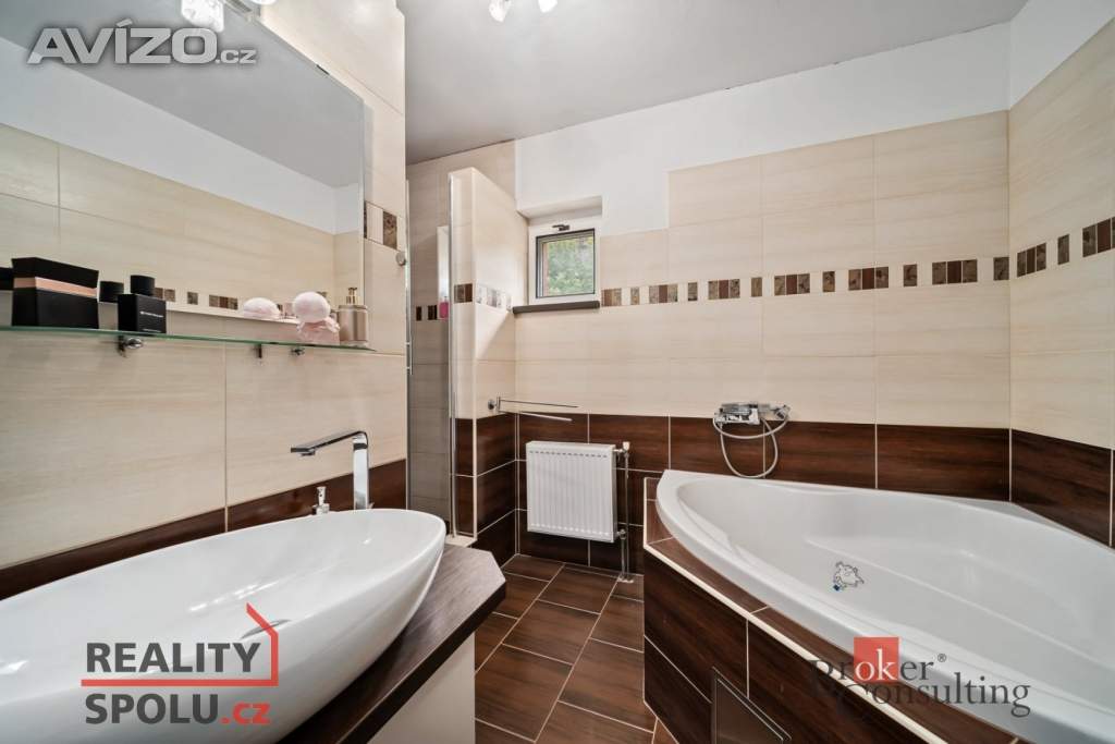 Foto inzerátu Prodej rodinného domu 216 m², Trutnov