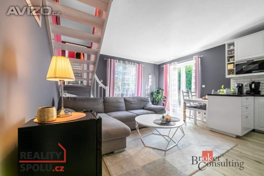 Foto inzerátu Prodej bytu 3+kk 71 m², Bašť