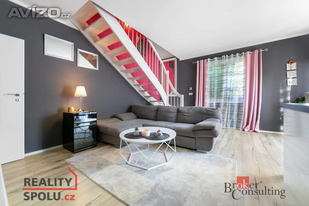 Foto inzerátu Prodej bytu 3+kk 71 m², Bašť