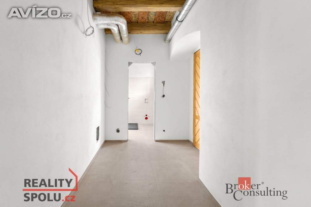 Foto inzerátu Prodej bytu 1+kk 72 m², Jince