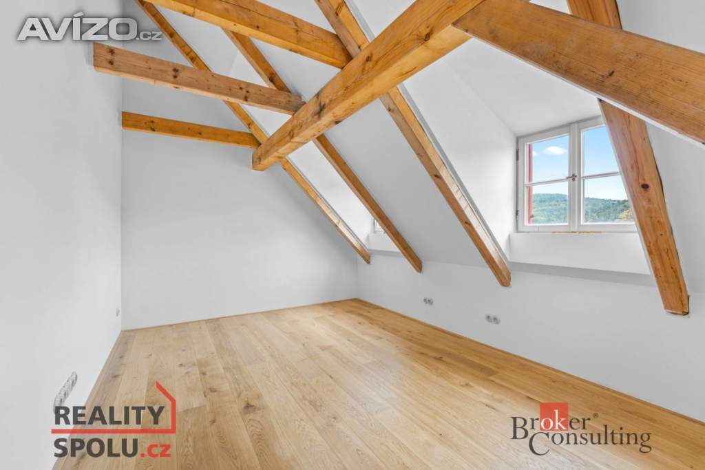 Foto inzerátu Prodej bytu 4+kk 110 m², Jince