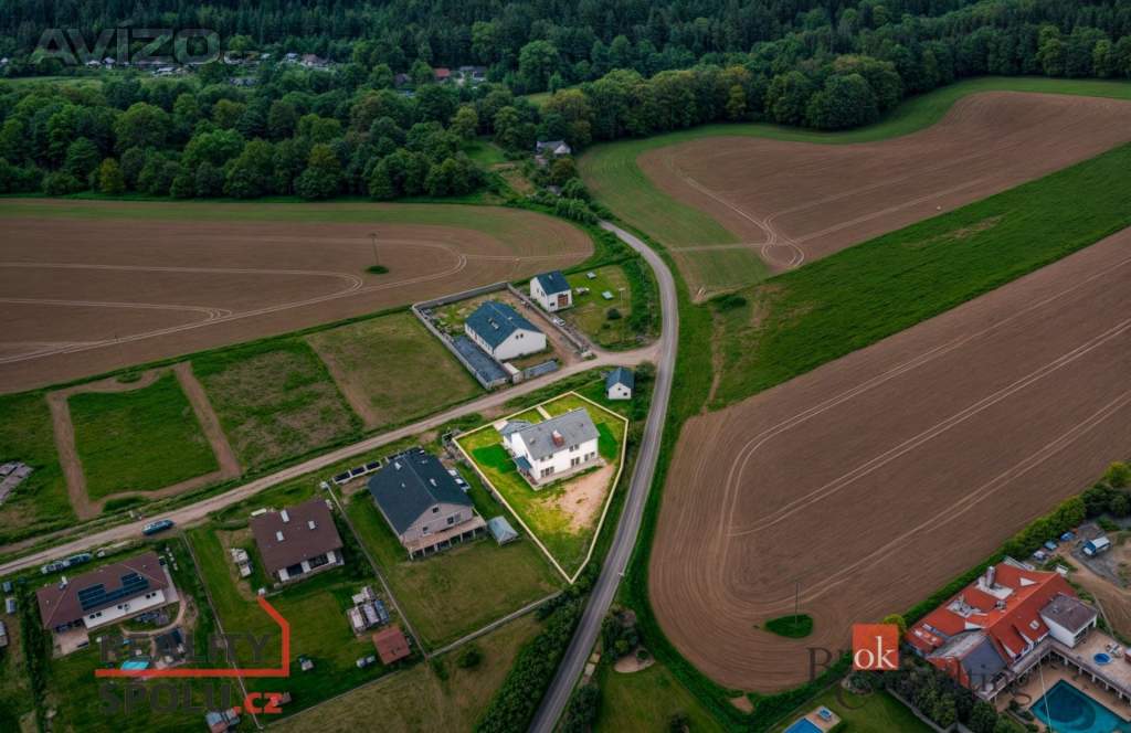 Foto inzerátu Prodej rodinné domy, 181 m² - Neveklov - Nebřich