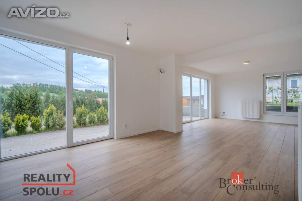 Foto inzerátu Prodej rodinné domy, 181 m² - Neveklov - Nebřich