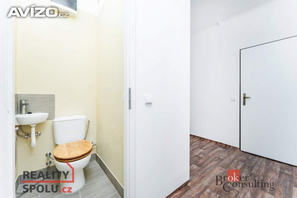 Foto inzerátu Pronájem bytu 2+1 46 m², Praha