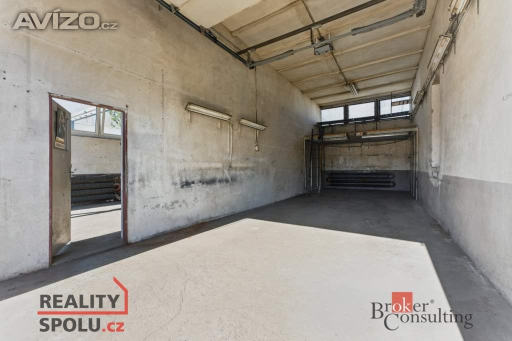 Foto inzerátu Pronájem výroba, 1 059 m² - Hradec Králové - Slezské Předměstí