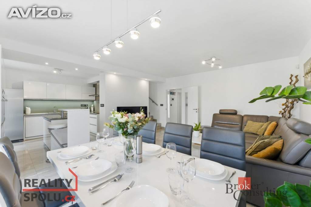 Foto inzerátu Prodej rodinné domy, 146 m² - Praha - Ďáblice