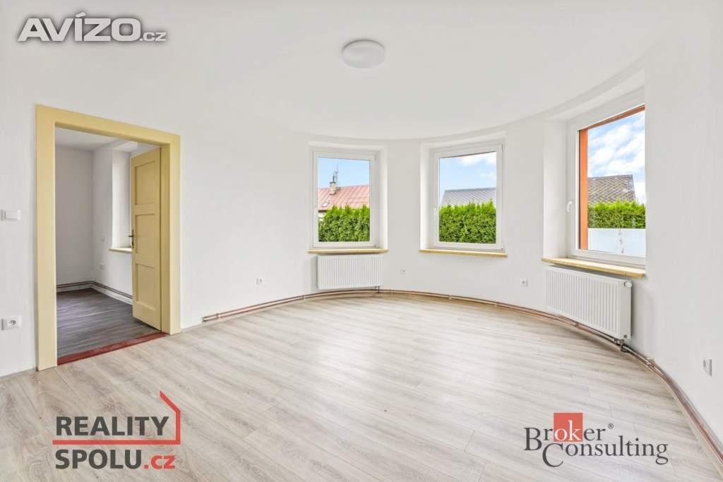 Pronájem bytu 2+1 59 m², Hronov