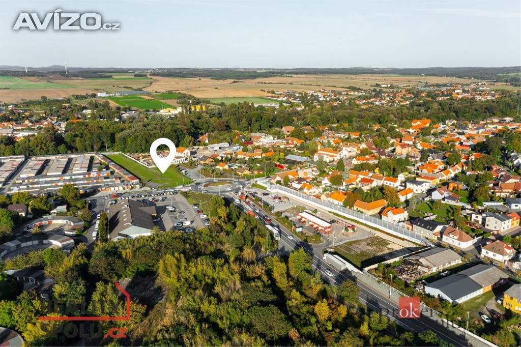 Pronájem komerčního pozemku 6 990 m², Mělník