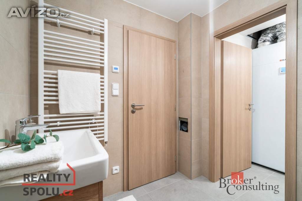 Foto inzerátu Prodej rodinné domy, 164 m² - Lovčice